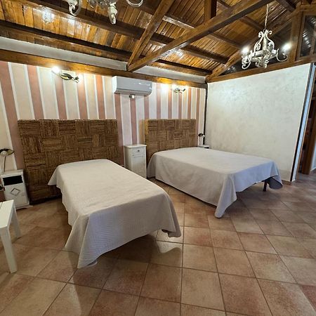 B&B Oasi Di Mamma Clara Latina Zewnętrze zdjęcie