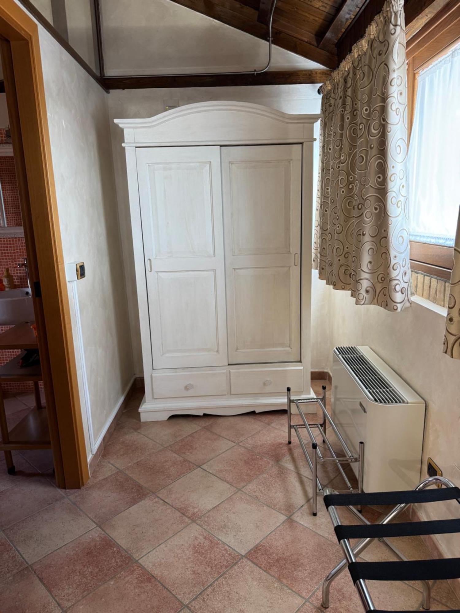 B&B Oasi Di Mamma Clara Latina Zewnętrze zdjęcie